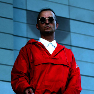 ab6761610000517407995e98941589e1e31a4d74